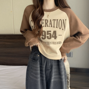 배색 나그랑 디자인의 피어니스트 크롭 레터링 티셔츠 — 트렌디한 여성용 데일리룩